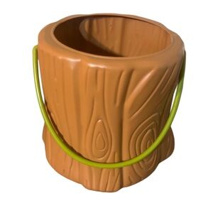 Tree stump popcorn bucket